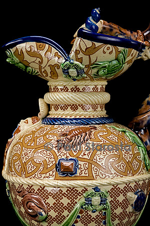 Petite aiguière dans le style Saint-Porchaire - C. Toft  Minton