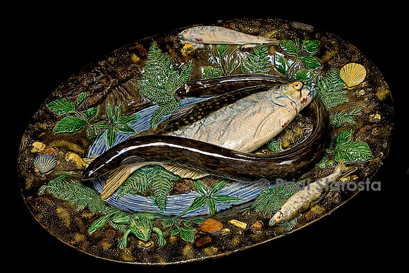 Bassin ovale anguille et truite sur fond ondé