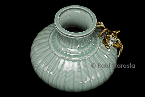 Vase porcelaine couleur céladon au crabe