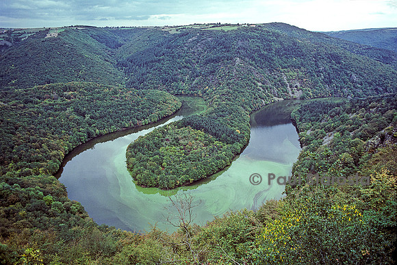 Méandre de Queuille, vallée de la Sioule