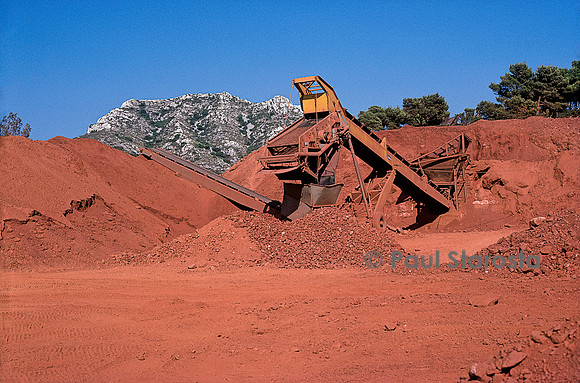 Mine de bauxite, région des Baux-de-Provence