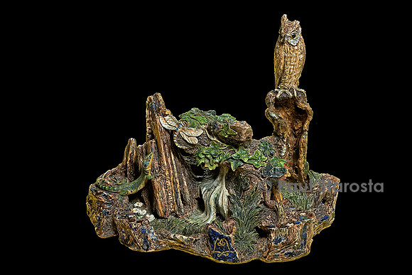 Rocher rustique en terre cuite émaillée tronc d’arbre creux et hibou petit duc