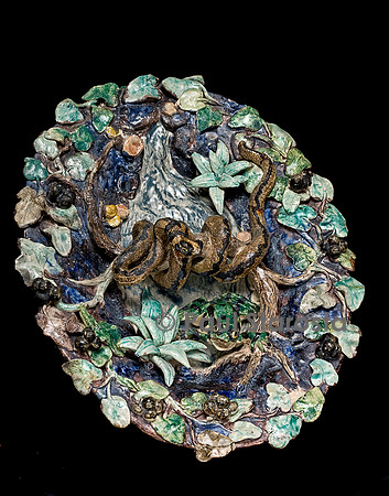 Petit bassin en terre cuite  glaçure plombifère avec serpent enroulé sur une branche