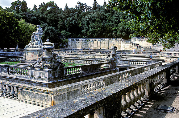 Les Jardins de la Fontaine à Nîmes - le Nymphée